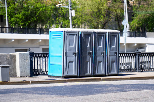 Best Portable Restroom Setup and Delivery  in Minneapolis, MN